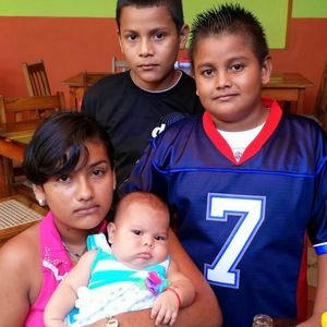 Meet your Posher, Paola lizeth